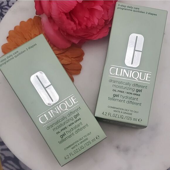 SET OF 2- Clinique Dramatically Different Moisturizing Gels - Picture 8 of 12